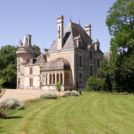 Saint-Cyr-en-Talmondais Chateau De La Court D'Aron מראה חיצוני תמונה