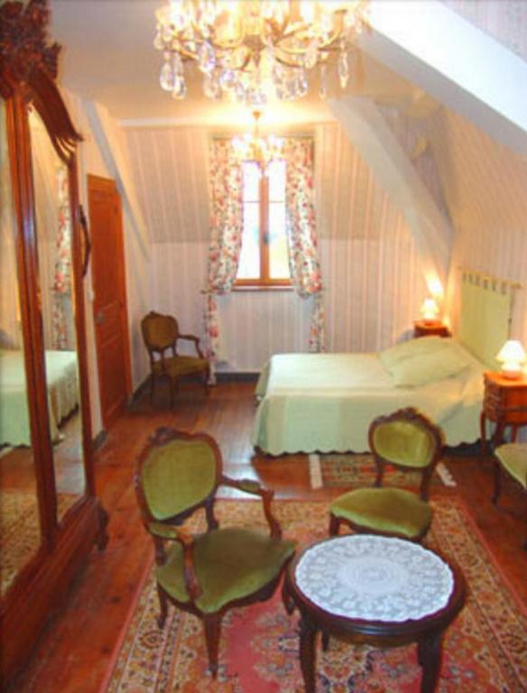 Saint-Cyr-en-Talmondais Chateau De La Court D'Aron חדר תמונה